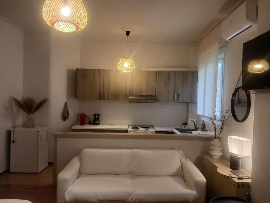 Beautiful Downtown Studio! Яніна Екстер'єр фото